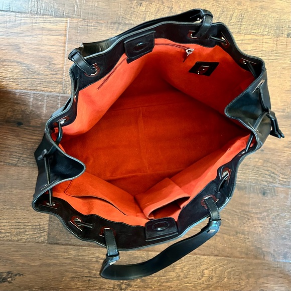 SALVATORE FERRAGAMO black leather tote, made in Italy - Picture 9 of 15